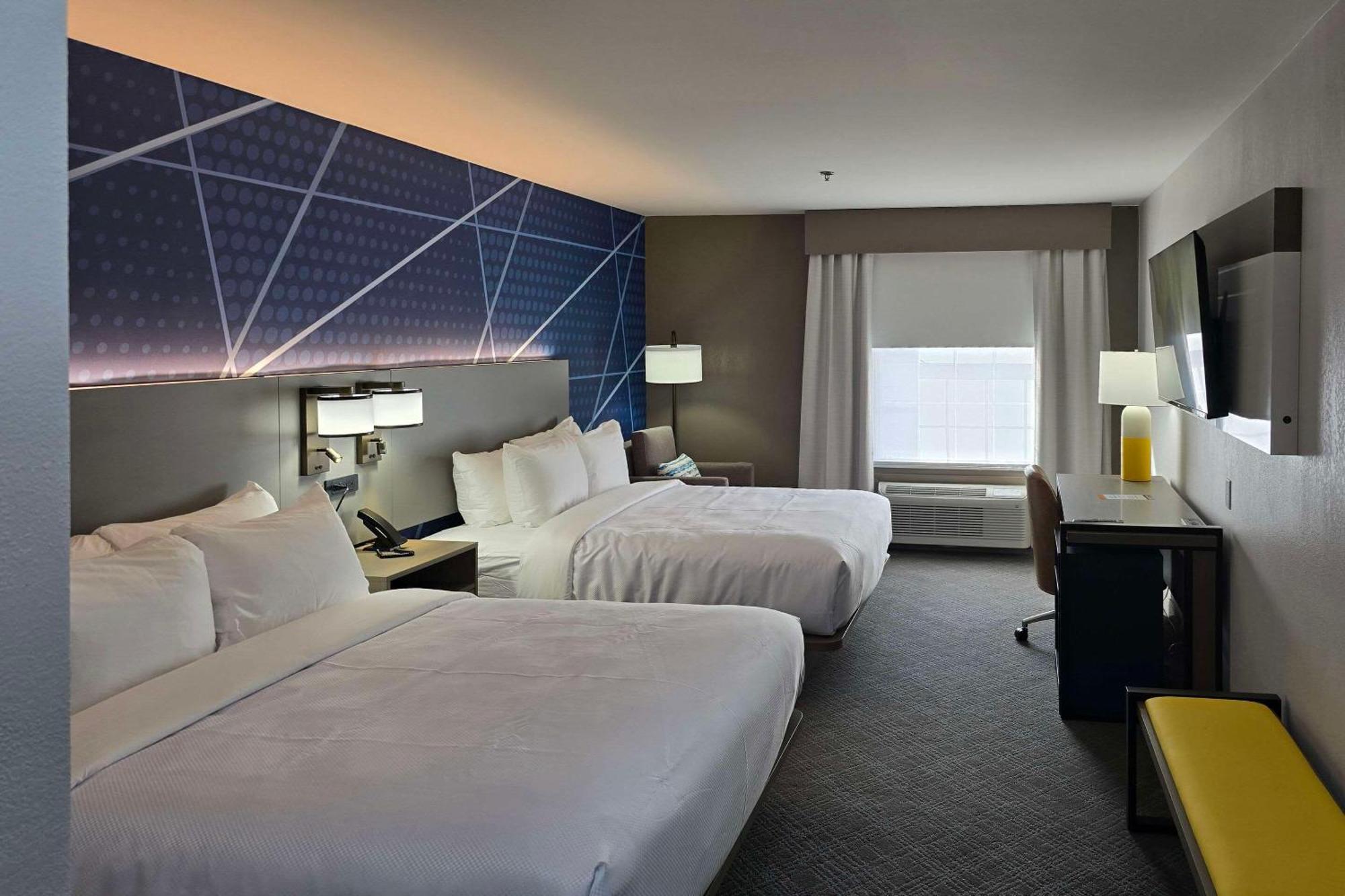 Comfort Inn & Suites Prince George - Fort Gregg Екстер'єр фото