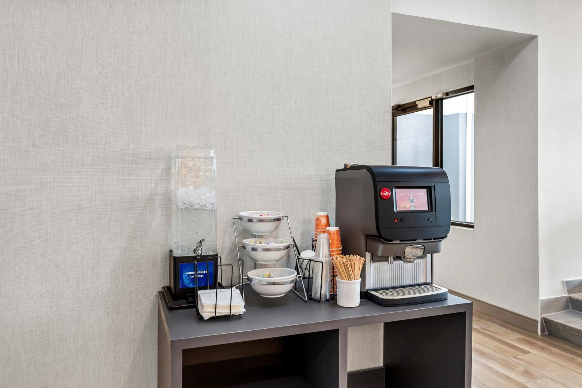 Comfort Inn & Suites Prince George - Fort Gregg Екстер'єр фото